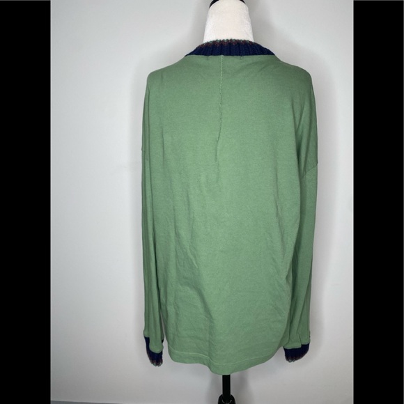 Stateside women’s Green crewneck Pullover Shirt - Picture 7 of 9